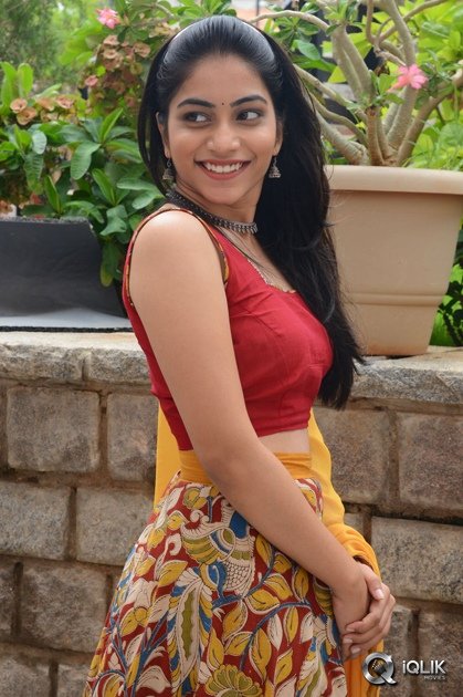 Punarnavi-Bhupalam-at-Enthapani-Chesave-Sirisha-Trailer-Launch